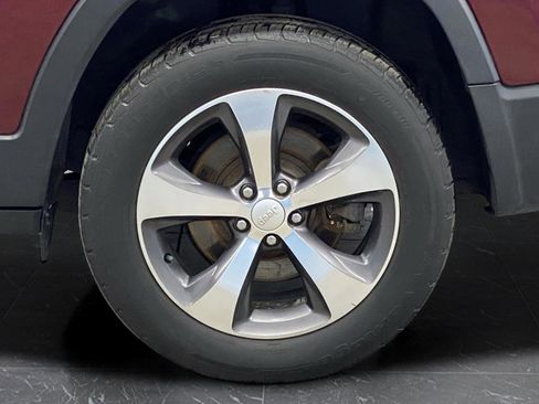 Used 2020 Jeep Cherokee Limited image 36