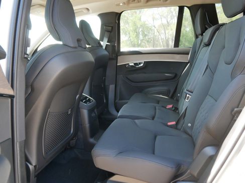 New 2025 Volvo XC90 T8 Plus w/ Protection Package Premier image 6