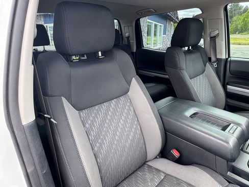 Used 2019 Toyota Tundra SR5 AWD/4WD image 29
