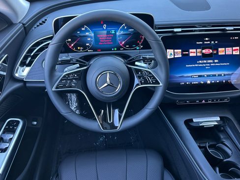 New 2026 Mercedes-Benz E 450 4MATIC Sedan image 14