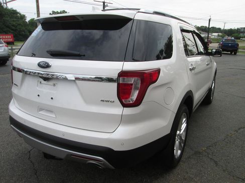 Used 2016 Ford Explorer Limited w/ Equipment Group 301A AWD/4WD image 17
