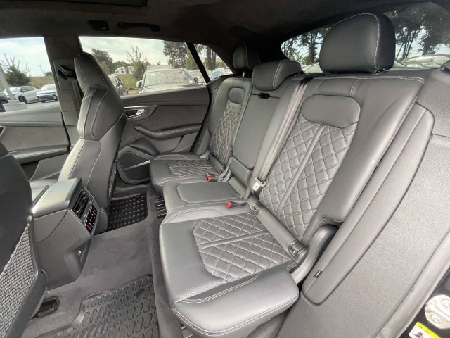 Certified 2023 Audi SQ8 Prestige AWD/4WD image 13