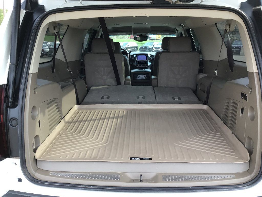 Used 2017 Chevrolet Suburban Premier AWD/4WD image 39