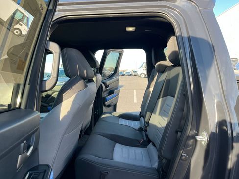 Used 2025 Toyota Tacoma TRD Off-Road image 26