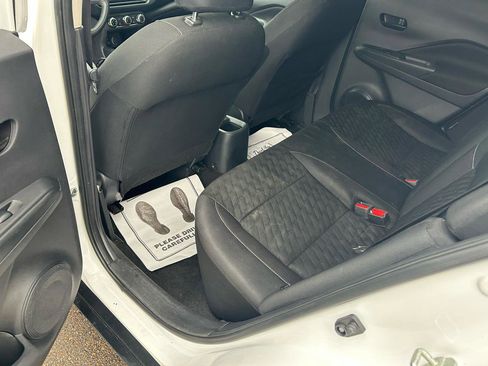 Used 2021 Nissan Kicks S image 8