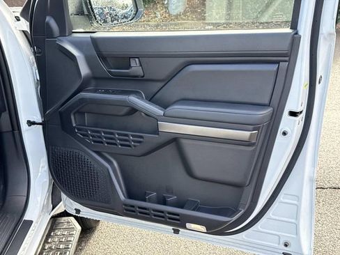 Used 2025 Toyota 4Runner SR5 image 8