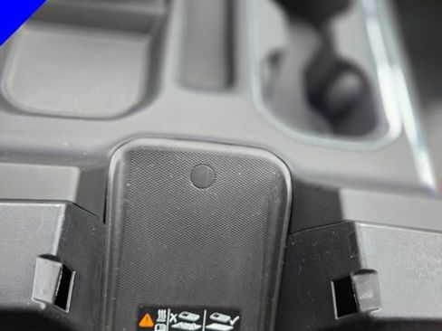 Used 2024 Chevrolet Silverado 1500 High Country w/ Technology Package image 10