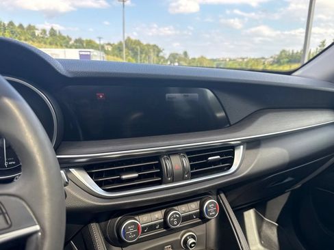 Used 2018 Alfa Romeo Stelvio Ti AWD/4WD image 14