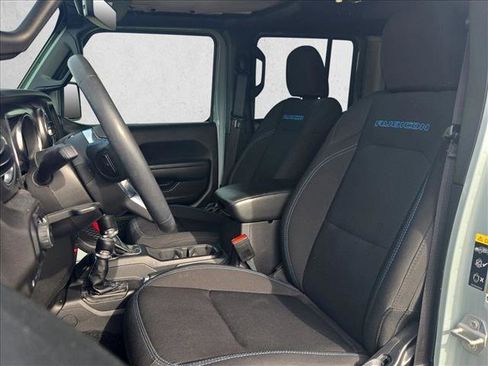 Used 2023 Jeep Wrangler Rubicon w/ Cold Weather Group image 14