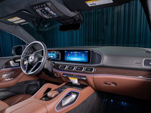 New 2026 Mercedes-Benz GLE 450 4MATIC Coupe image 4