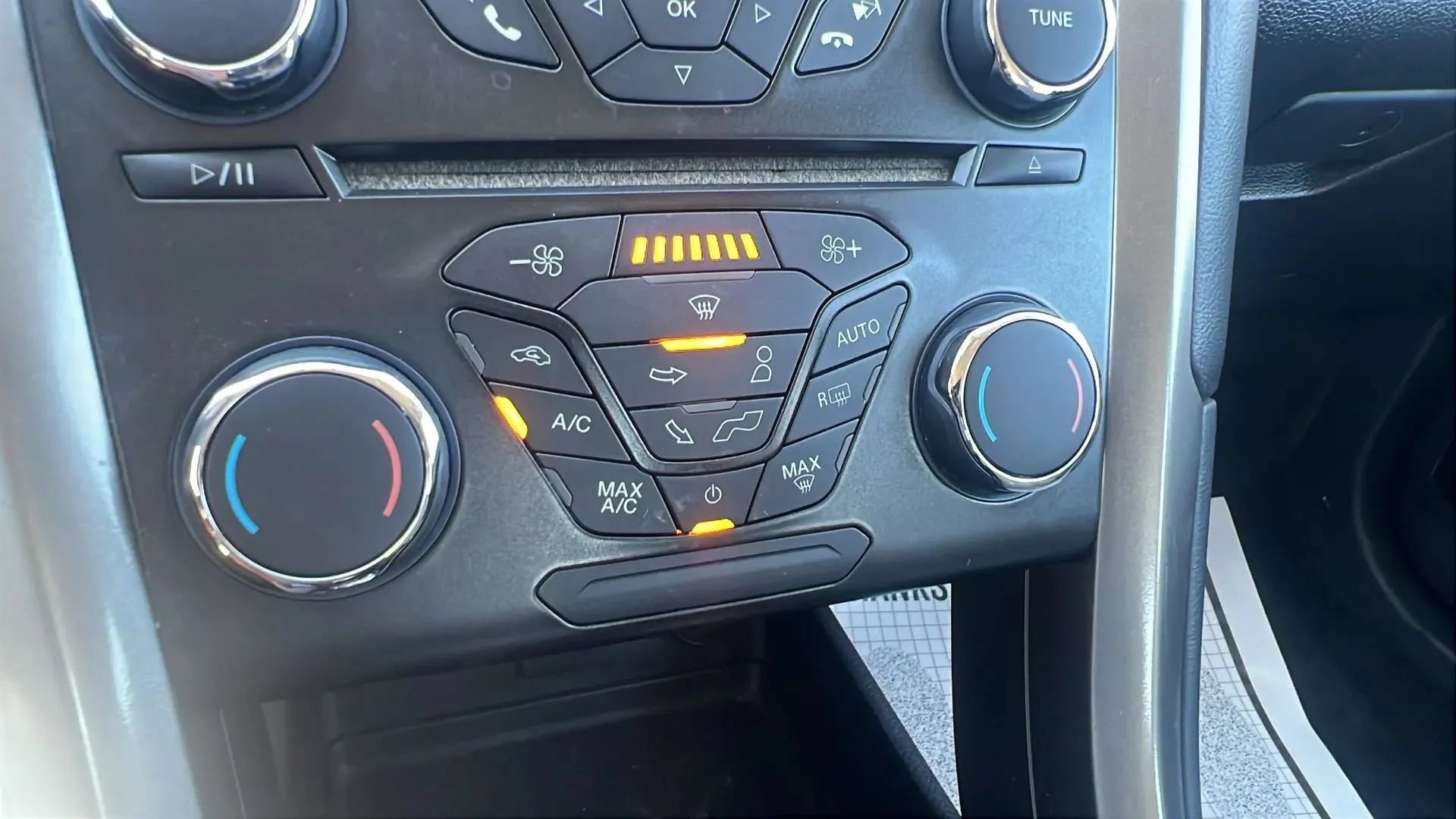 Used 2018 Ford Fusion S FWD image 14