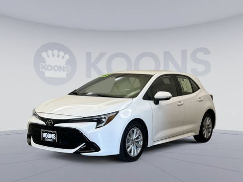 Used 2025 Toyota Corolla SE FWD image 4