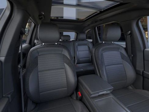 New 2025 Lincoln Nautilus Reserve w/ Jet Appearance Package image 11