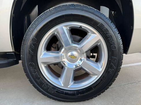 Used 2013 Chevrolet Tahoe LTZ image 32