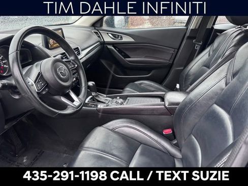 Used 2017 MAZDA MAZDA3 Touring image 10
