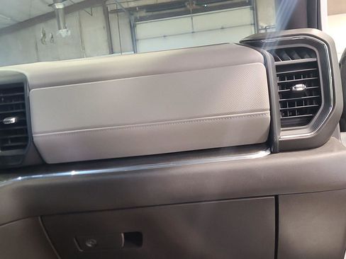 Used 2025 Chevrolet Silverado 1500 LTZ image 22