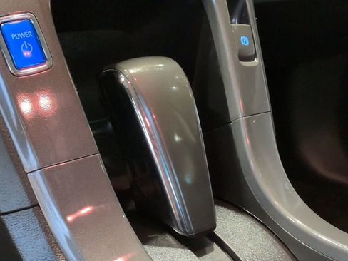 Used 2013 Chevrolet Volt Premium w/ Premium Trim Package image 36