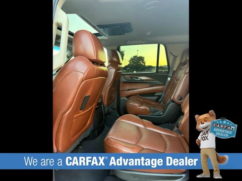 Used 2015 Cadillac Escalade Luxury AWD/4WD image 15