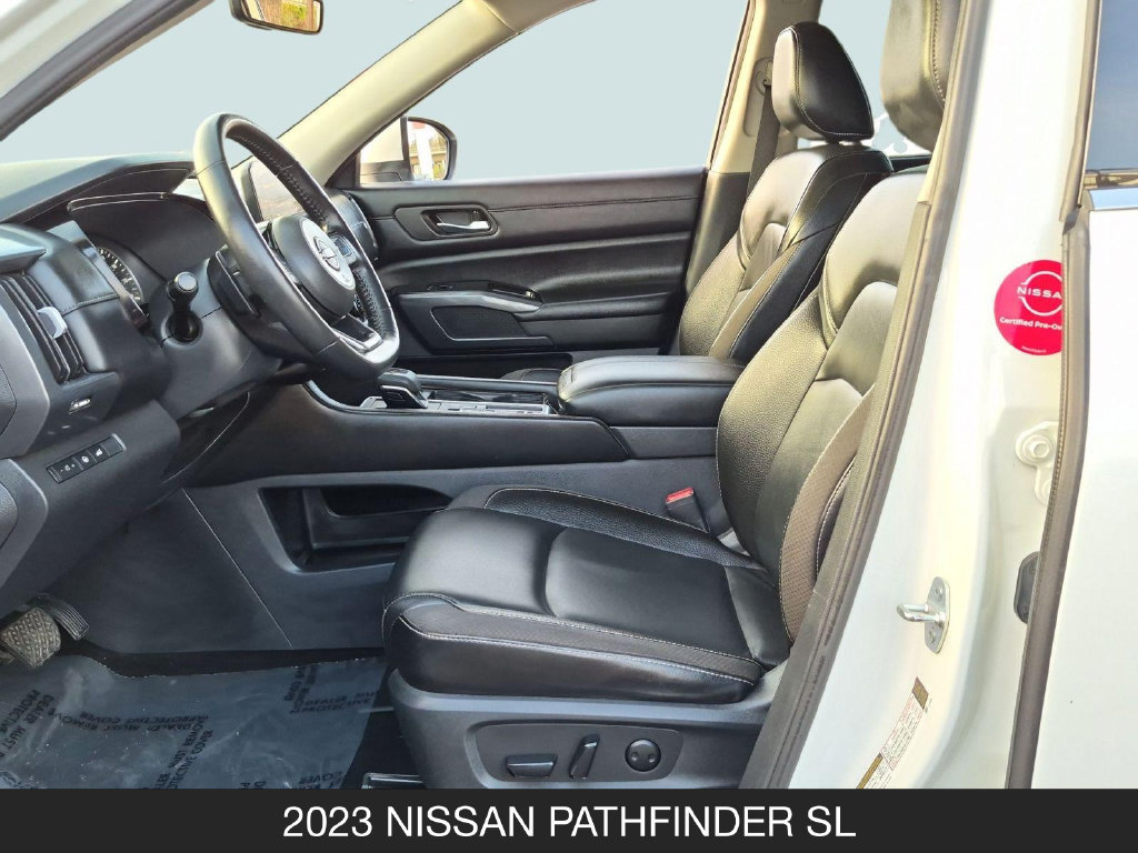 Used 2023 Nissan Pathfinder SL FWD image 14