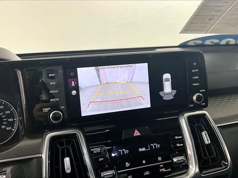Used 2022 Kia Sorento SX image 14