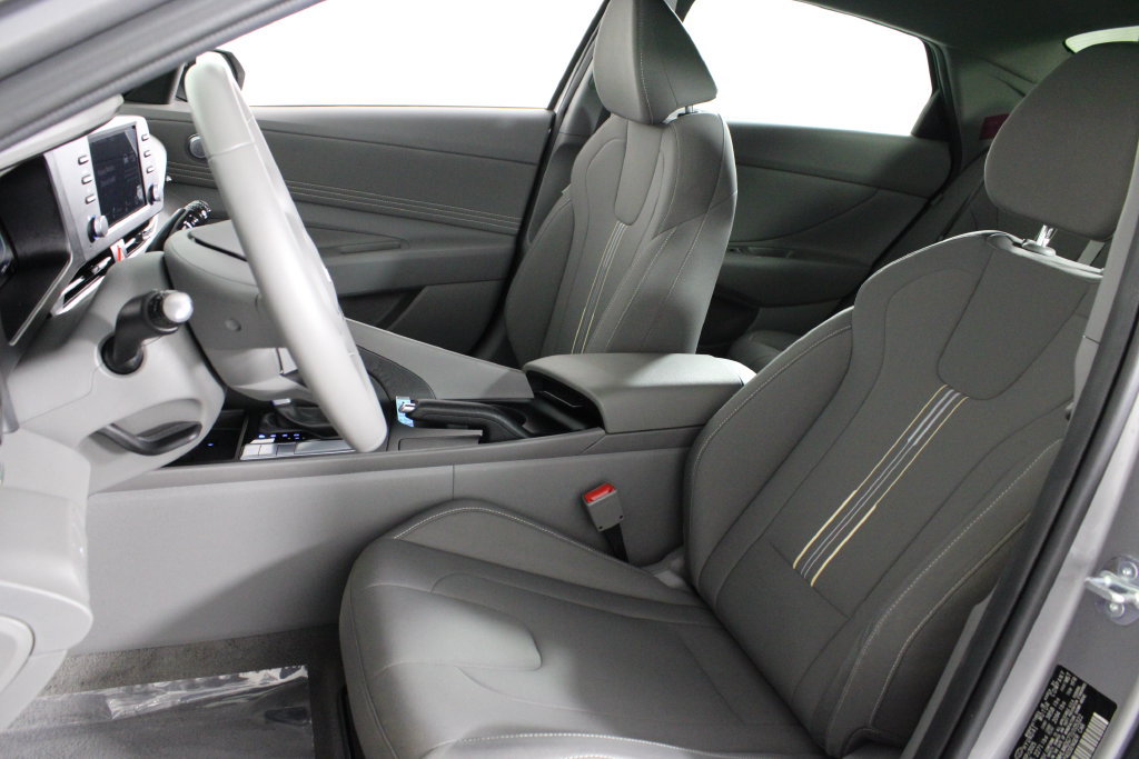Certified 2026 Hyundai Elantra Sport FWD image 20