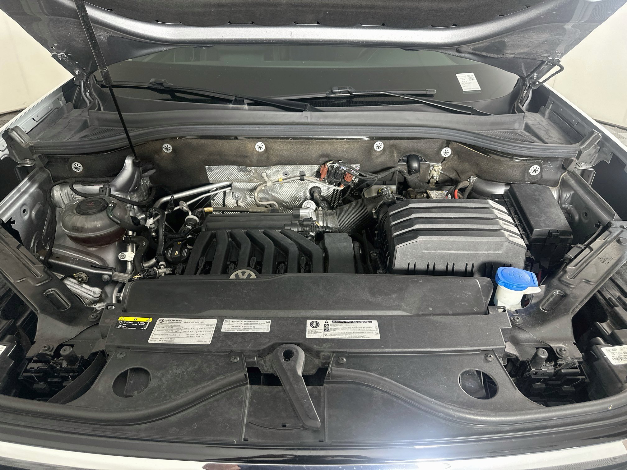 Used 2021 Volkswagen Atlas SE w/ Towing Package FWD image 34