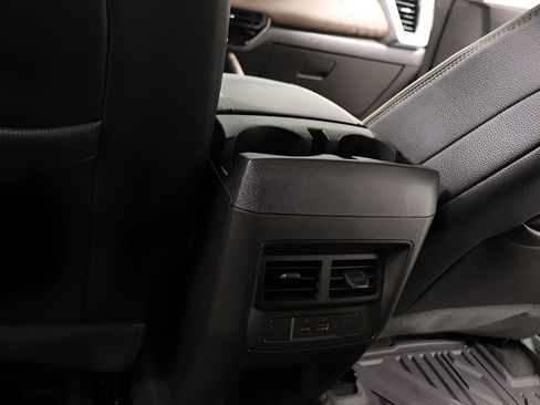 Used 2023 GMC Canyon Denali AWD/4WD image 25
