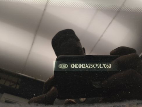 Used 2019 Kia Soul FWD image 33