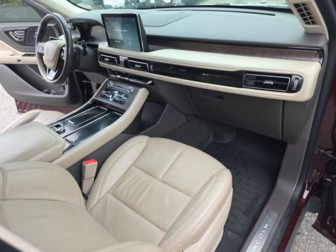 Used 2020 Lincoln Aviator Reserve w/ Equipment Group 201A AWD/4WD image 12