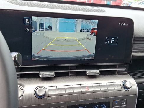 Used 2024 Hyundai Kona SEL image 18