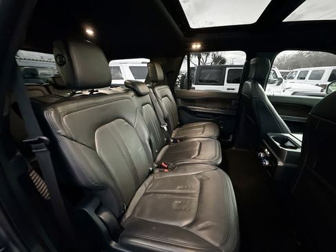 Used 2020 Ford Expedition Limited image 33