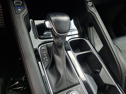 Used 2022 Kia Telluride SX w/ SX Prestige Package AWD/4WD image 15