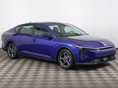 Used 2025 Kia K4 FWD image 49