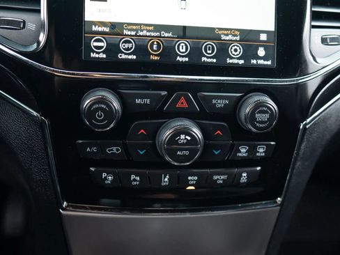 Used 2019 Jeep Grand Cherokee Trailhawk AWD/4WD image 33
