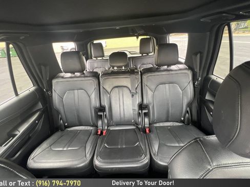 Used 2018 Ford Expedition Limited w/ Equipment Group 301A AWD/4WD image 30