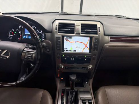 Used 2017 Lexus GX 460 AWD/4WD image 30