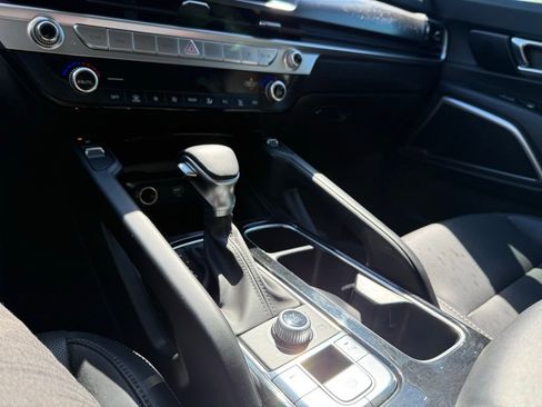 Used 2023 Kia Telluride S AWD/4WD image 18