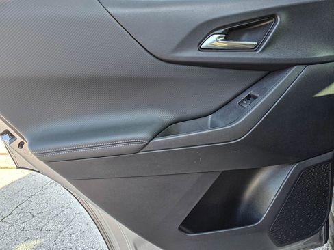 Used 2026 Chevrolet Equinox LT w/ LPO, Floor Liner Package FWD image 11