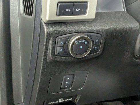 Used 2020 Ford F250 Lariat w/ Lariat Value Package AWD/4WD image 15