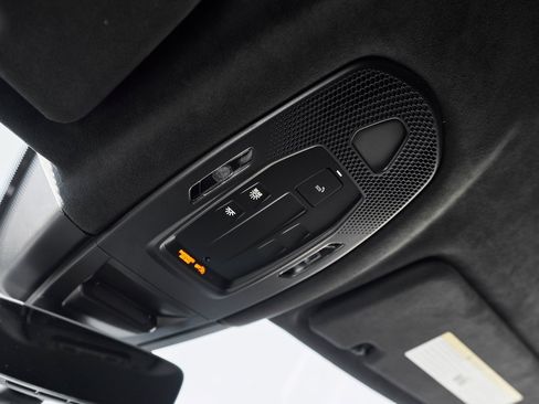 Used 2024 Porsche Cayenne Turbo GT image 85