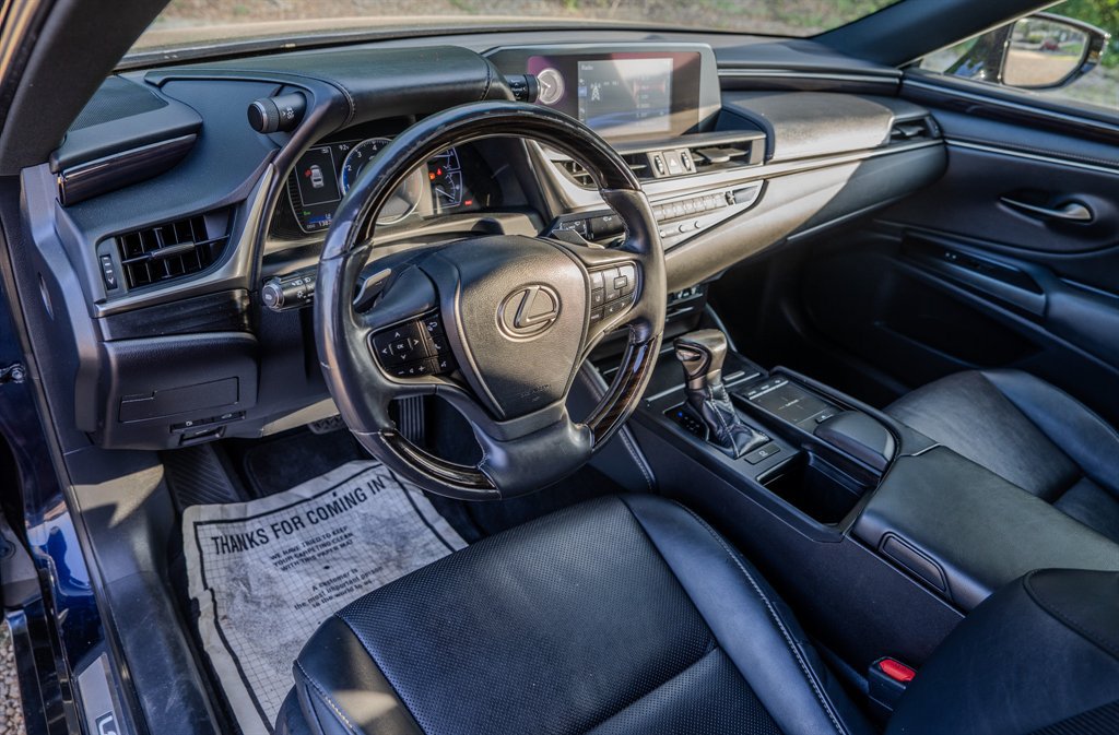 Used 2019 Lexus ES 350 w/ Premium Package FWD image 14