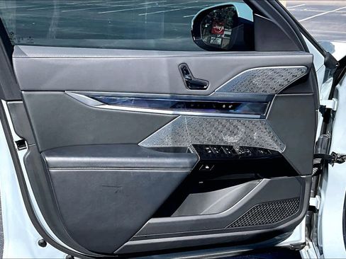 Used 2023 BMW 760i xDrive 760i xDrive w/ Executive Package image 22