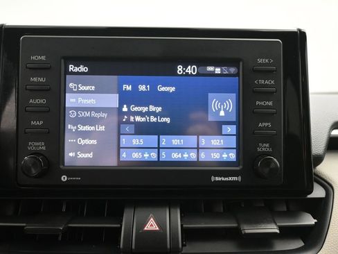 Used 2020 Toyota RAV4 XLE image 15