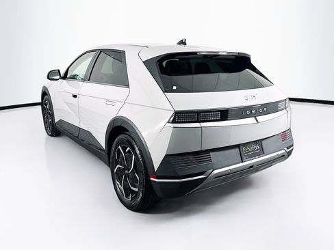 Used 2024 Hyundai Ioniq 5 SE image 5