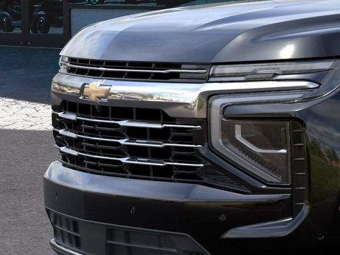 New 2026 Chevrolet Suburban LT w/ Advanced Technology Package AWD/4WD image 13