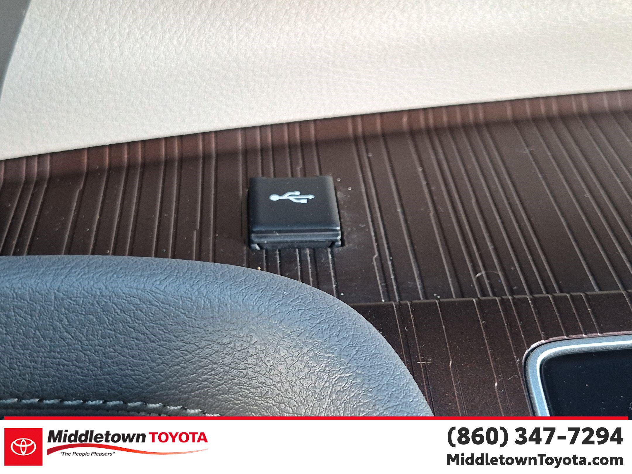 Certified 2024 Toyota Sienna XLE w/ XLE Plus Package AWD/4WD image 26