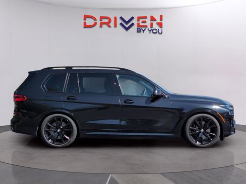 Used 2025 BMW X7 xDrive40i w/ Executive Package image 6