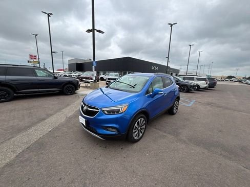Used 2018 Buick Encore Essence AWD/4WD image 1
