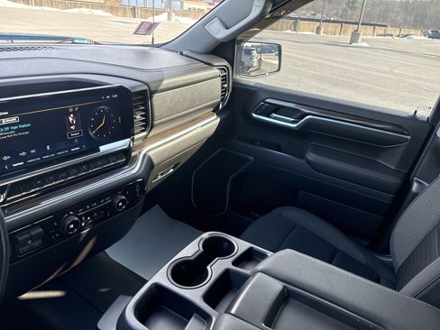 Used 2022 Chevrolet Silverado 1500 LT w/ All Star Edition Plus image 22