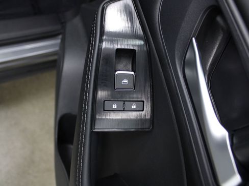 Used 2024 Nissan Rogue SL AWD/4WD image 28